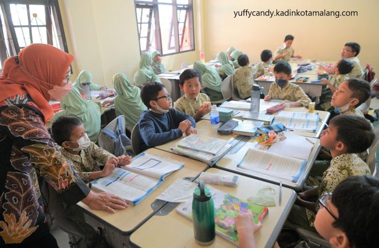 Jurusan Pendidikan Guru Sekolah Dasar